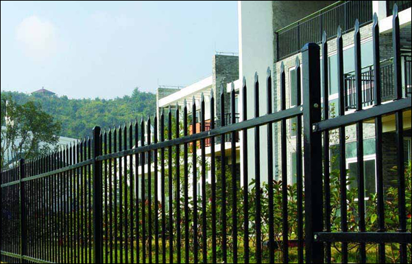 W section triple pointed perimeter security fencing